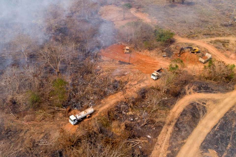 Após 13 dias, incêndio em antigo lixão do município é controlado 