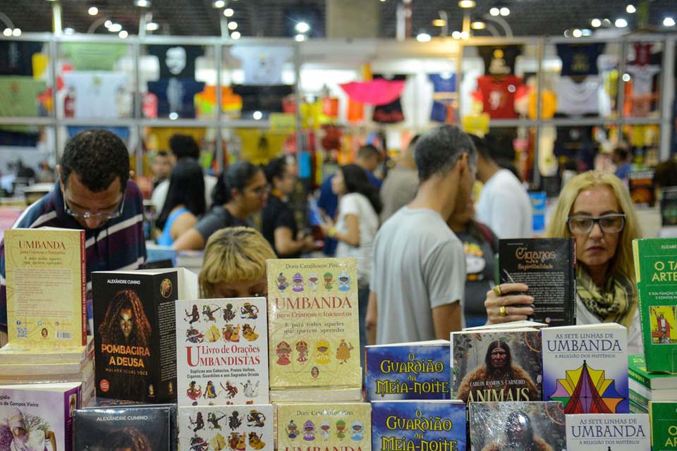 Com 600 mil visitantes, Bienal do Rio vende 5,5 milhões de livros