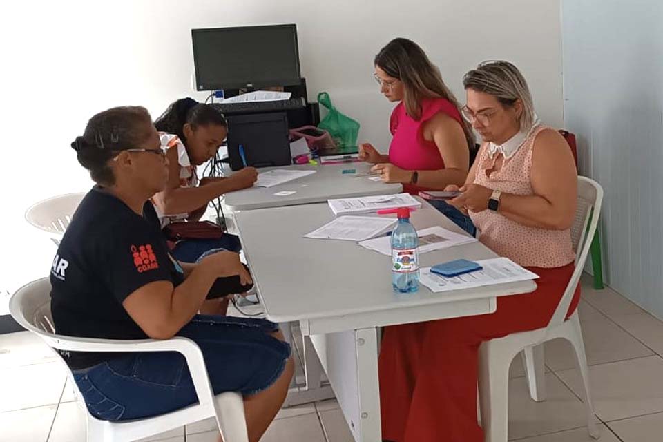 Prefeitura de Jaru realiza entrega de cestas básicas para famílias no distrito de Tarilândia