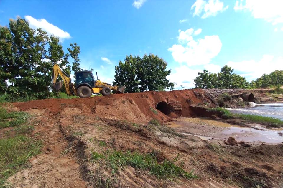 Prefeitura age rápido e recupera trecho danificado pelas chuvas em Tarilândia