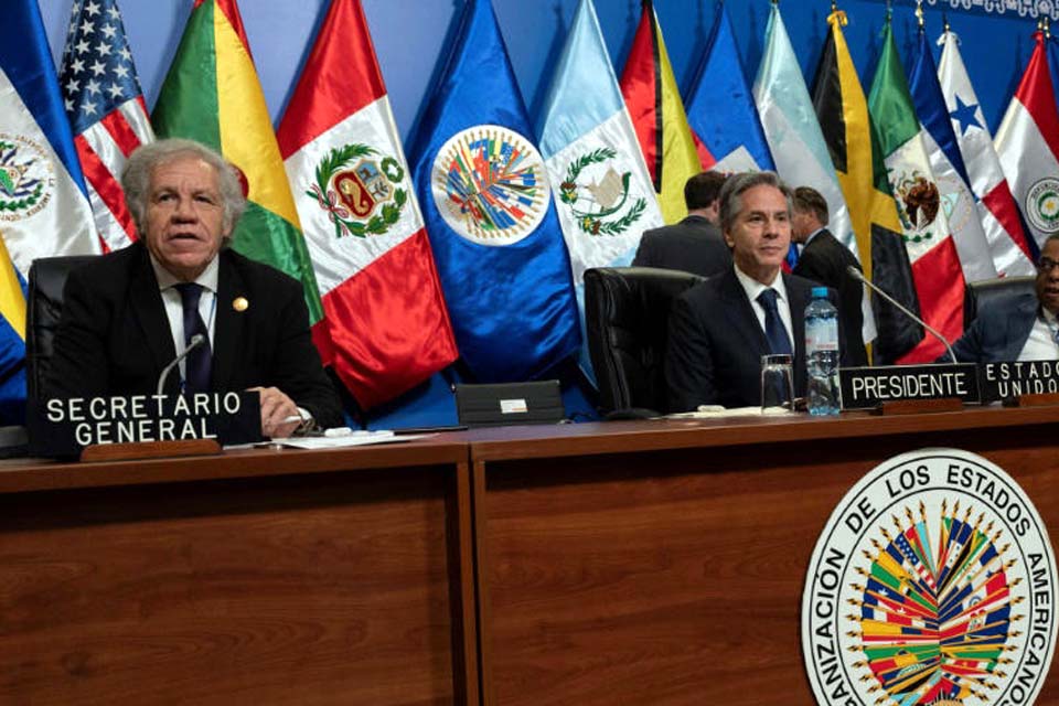 Blinken participa de assembleia da OEA, que recebeu pedido de presidente ucraniano