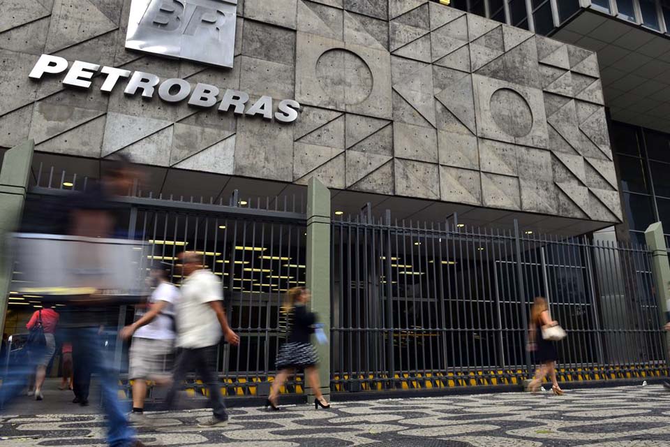 Petrobras conclui venda de participação em transportadora de gás