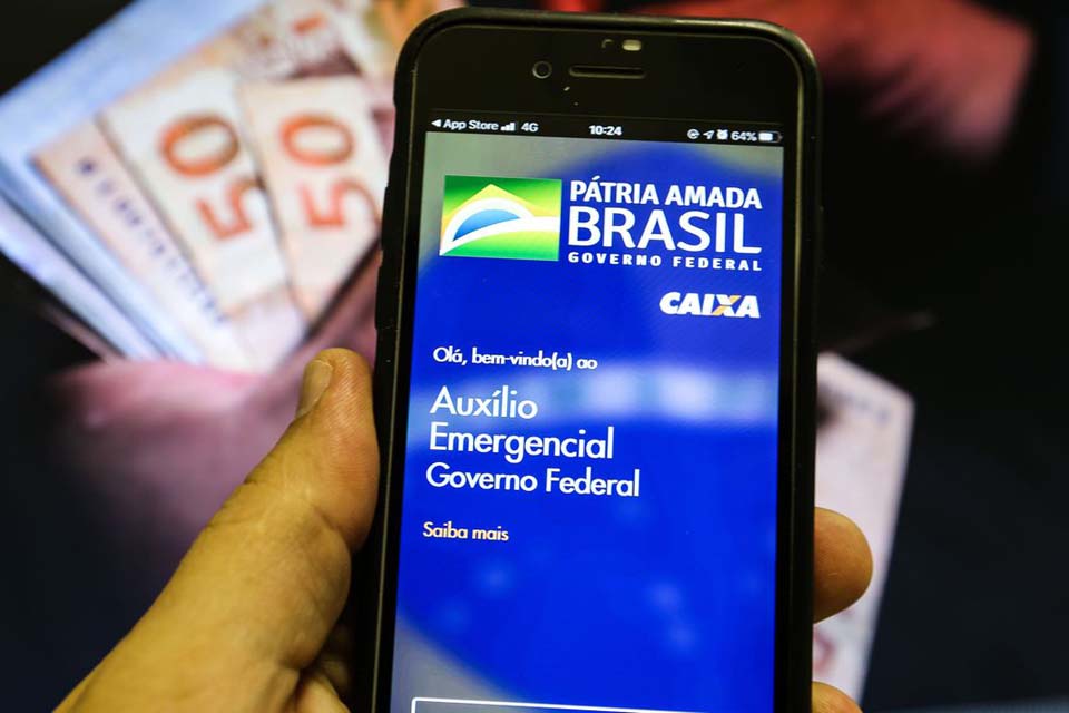 Caixa paga auxílio emergencial para 3,2 milhões de beneficiários