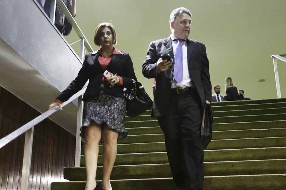 MP prende Garotinho e Rosinha, ex-governadores do Rio de Janeiro