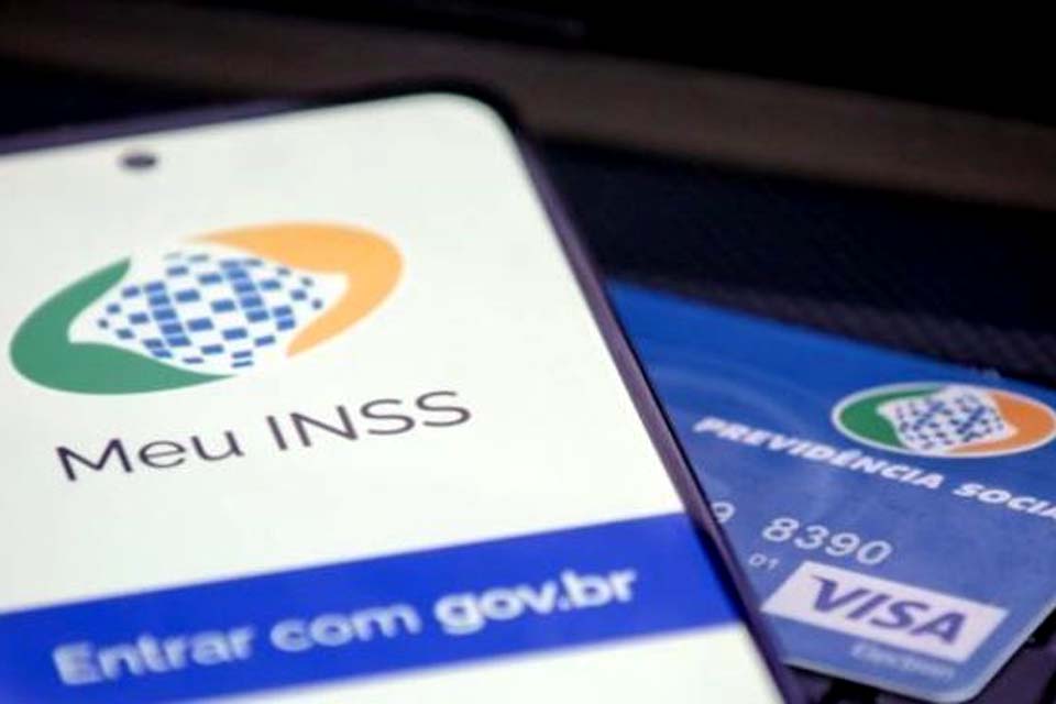 Fila de espera por benefícios do INSS volta a aumentar neste ano