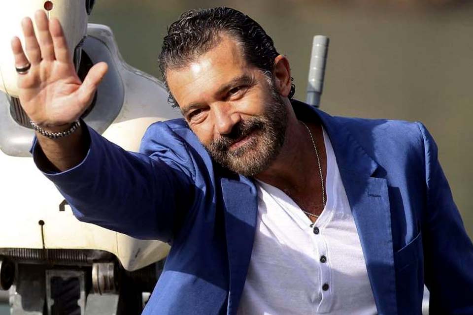 Antonio Banderas testa positivo para a Covid-19