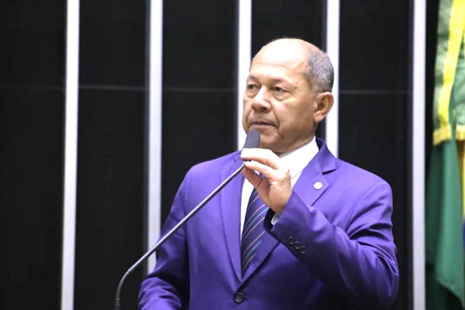 Coronel Chrisóstomo é contra aumento de salário dos Ministros do Supremo Tribunal Federal, Senadores, Deputados Federais