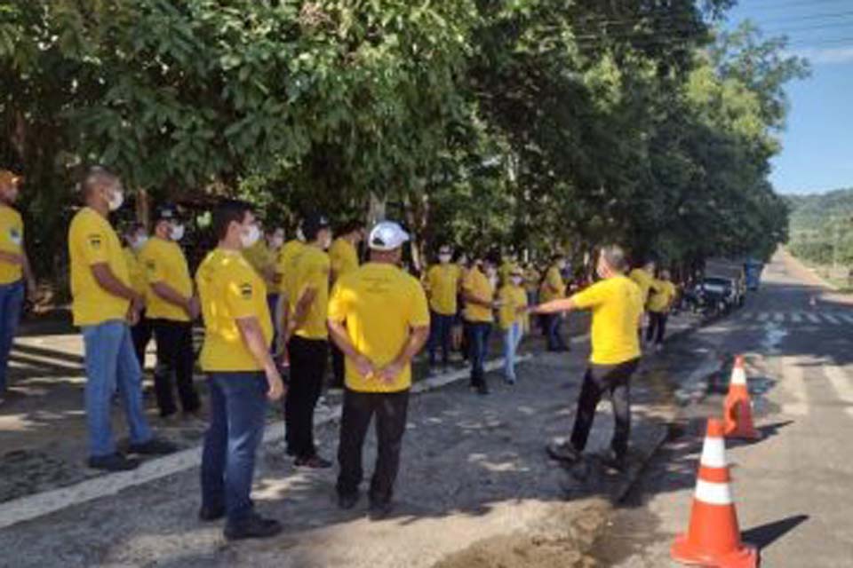 Servidores do Detran participam de simulação de blitz educativa em Encontro Pedagógico