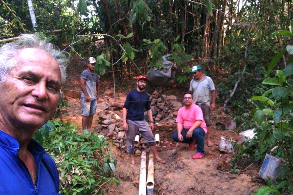 Prefeitura recupera nascente no Setor Casulo em parceria com Emater