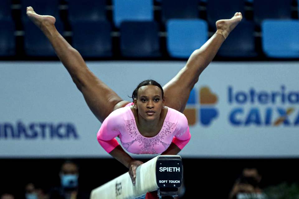 Rebeca Andrade brilha no 1º dia do Brasileiro de Ginástica Artística