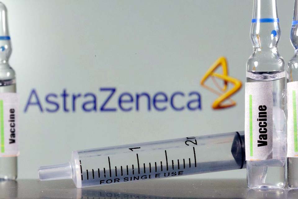 Distribuição de vacinas da AstraZeneca deve começar neste sábado