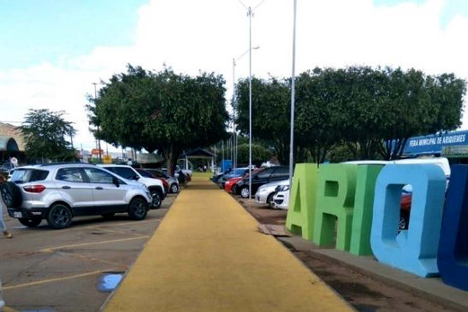 Estacionamento da Feira Municipal do Produtor Rural de Ariquemes é reformado