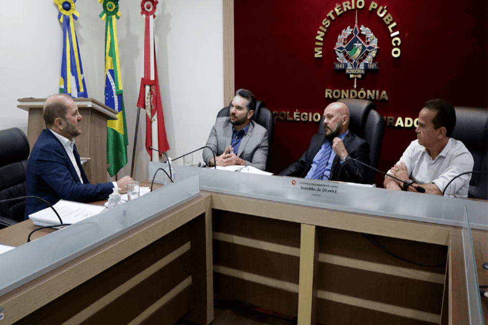 Regularização fundiária urbana e rural é tema de reunião entre Ministério Público de Rondônia e Assembleia Legislativa