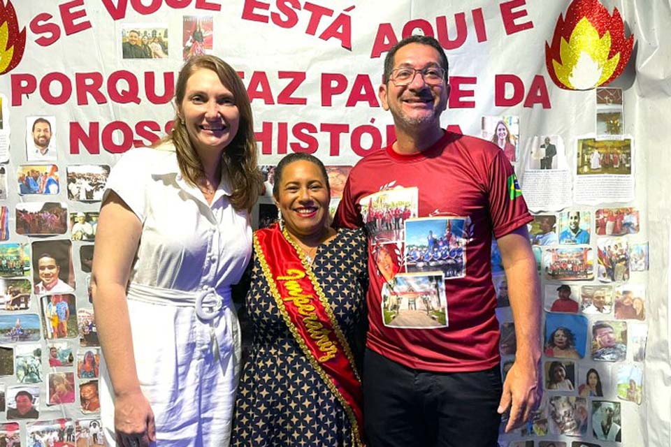 Deputada Lebrinha celebra a cultura e a fé do Vale do Guaporé; Parlamentar é a madrinha dos Festejos do Divino Espírito