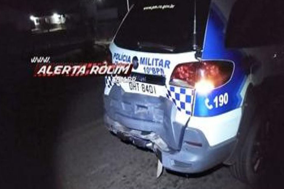 Motorista embriagado colide na traseira da viatura da Polícia Militar