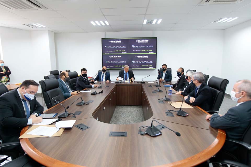 CCJR da Assembleia Legislativa discute com membros do TJ projeto de lei que trata dos oficiais de justiça