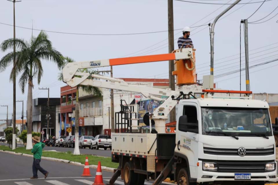 Semtran realiza avaliação e diagnósticos em semáforo na Av. Major Amarante