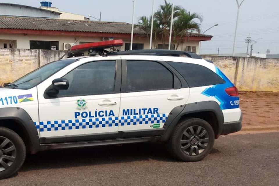 PM prende suspeito de ter efetuado disparos de arma de fogo em frente de escola