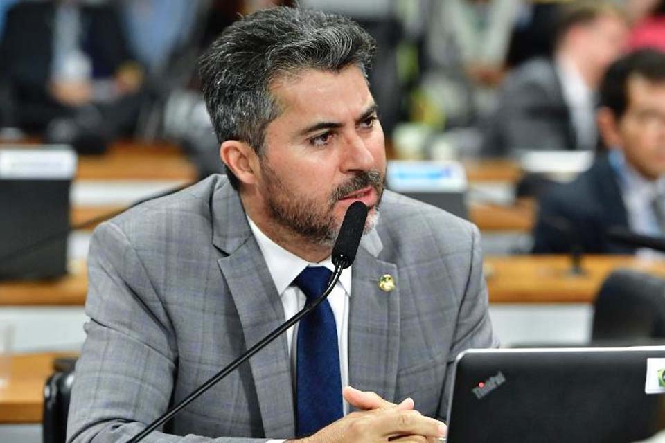 Senador de Rondônia  diz que governo Lula quer regulamentar drogas, aborto e sexualização de crianças