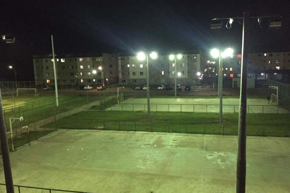 Prefeitura Porto Velho ilumina área de lazer do residencial Orgulho do Madeira