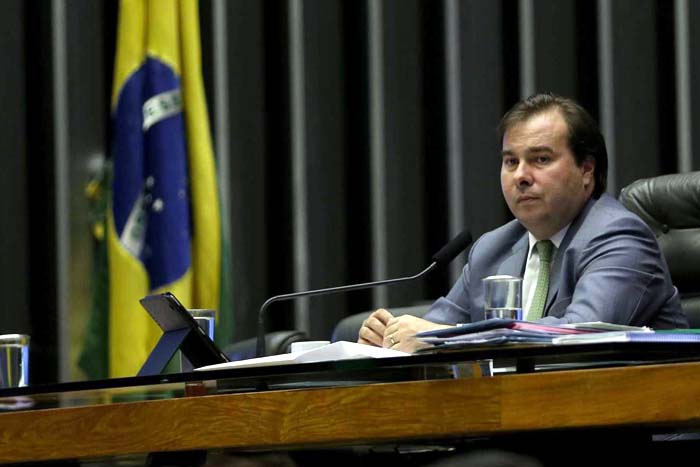 Maia diz que trabalha para votar reforma da Previdência em fevereiro