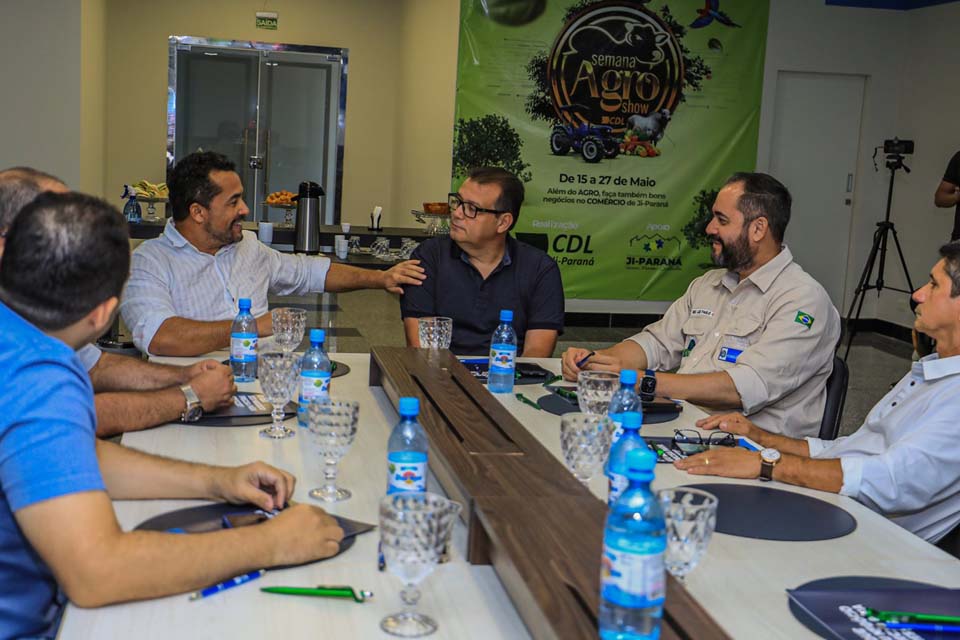 Prefeito Isaú Fonseca participa do lançamento da Semana Agro Show da CDL