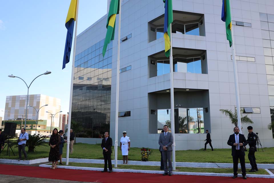 Presidente do TJRO participa de ato cívico que marca abertura do Ano Legislativo