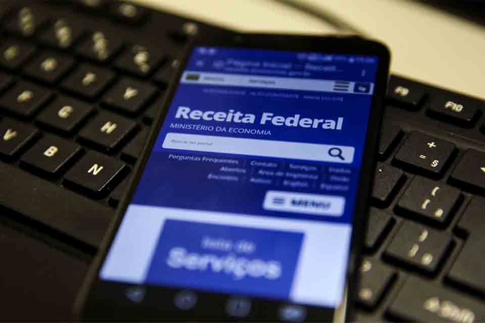 Receita alerta para golpe de saque imediato da restituição do IRPF