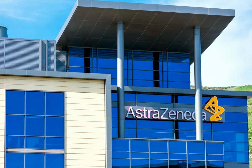 Governo francês mantém utilização da vacina Astrazeneca