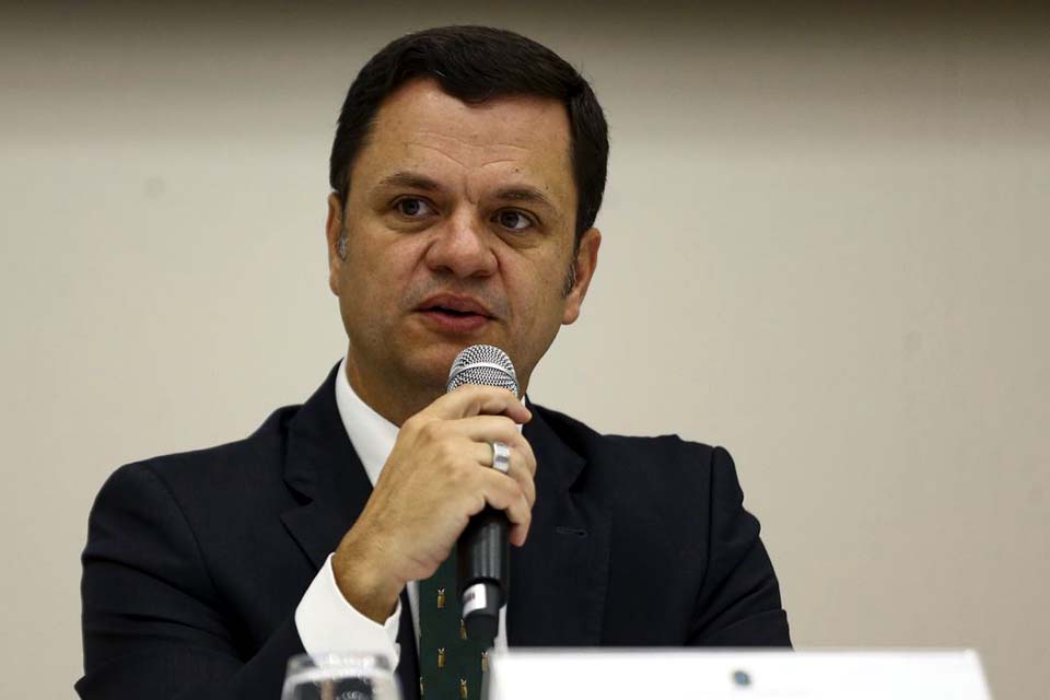 Moraes pede manifestação da PGR sobre pedido de soltura de Torres