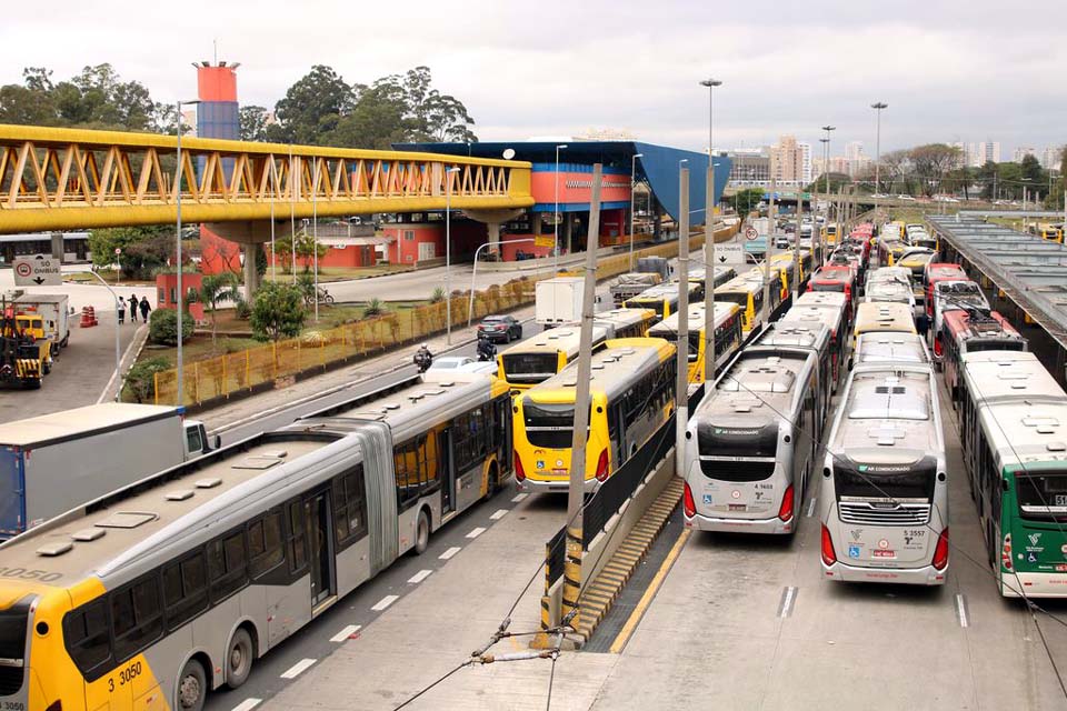 Coronavírus: viagens de ônibus devem seguir orientações da OMS