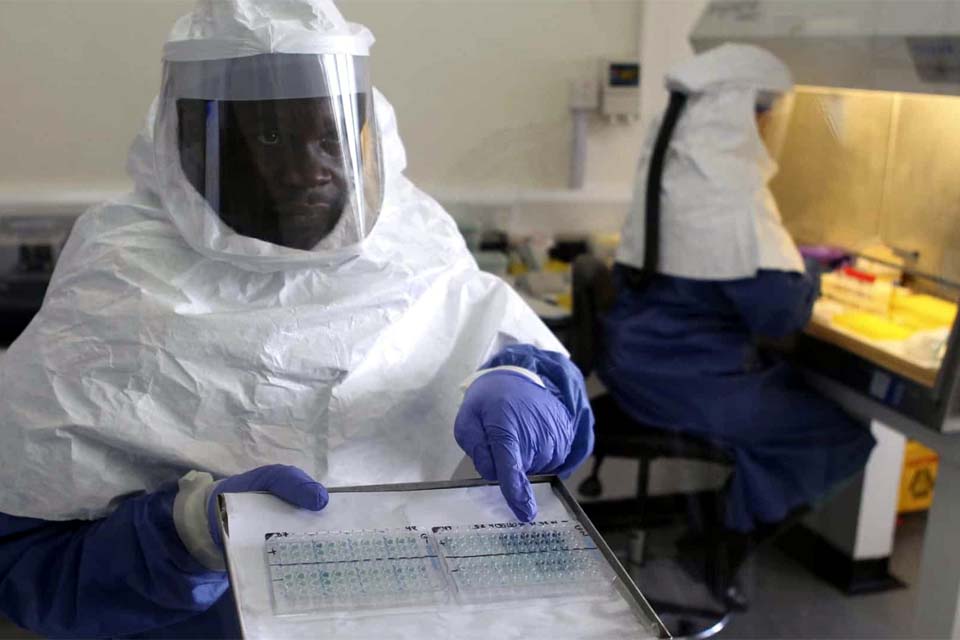 EBOLA - EUA anunciam 30 milhões em apoio para Guiné-Conacri e RDCongo