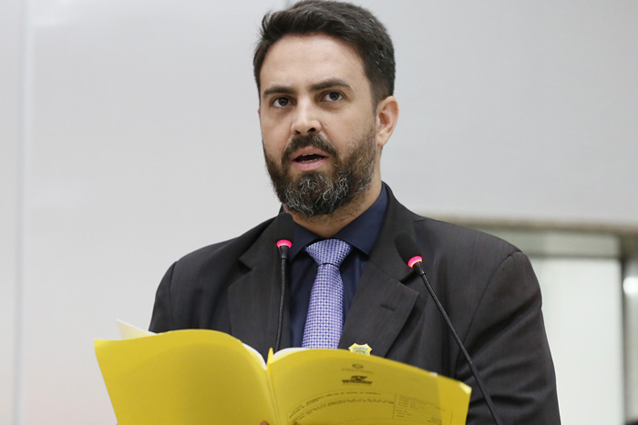 De autoria do deputado Léo Moraes, aprovado projeto de Lei que institui Dia dos Surdos de Rondônia