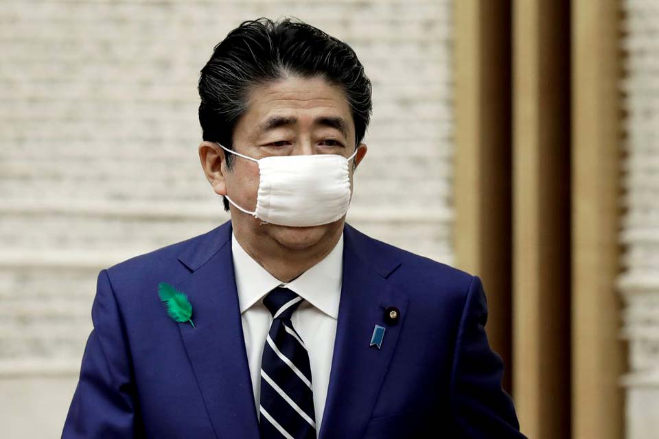 Primeiro-ministro do Japão anuncia que vai renunciar ao cargo