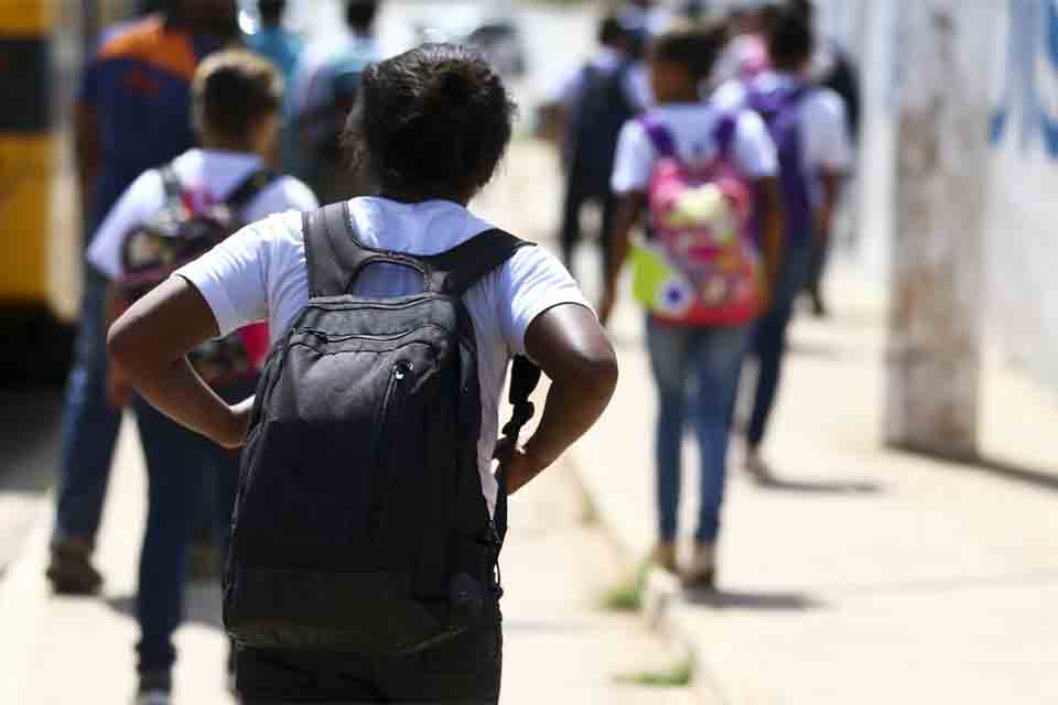 Censo Escolar: mais de 650 mil crianças saíram da escola em três anos