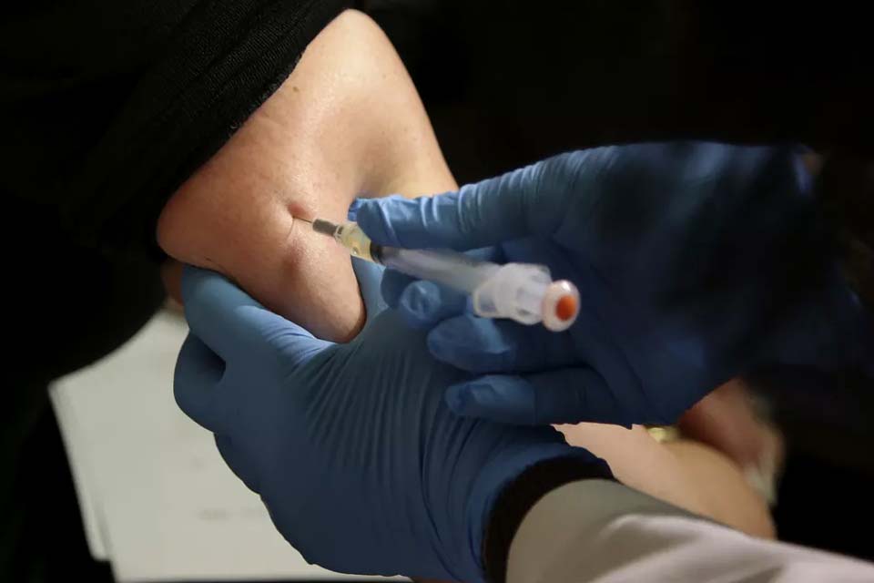 Alemanha multará pais que não vacinarem filhos contra o sarampo