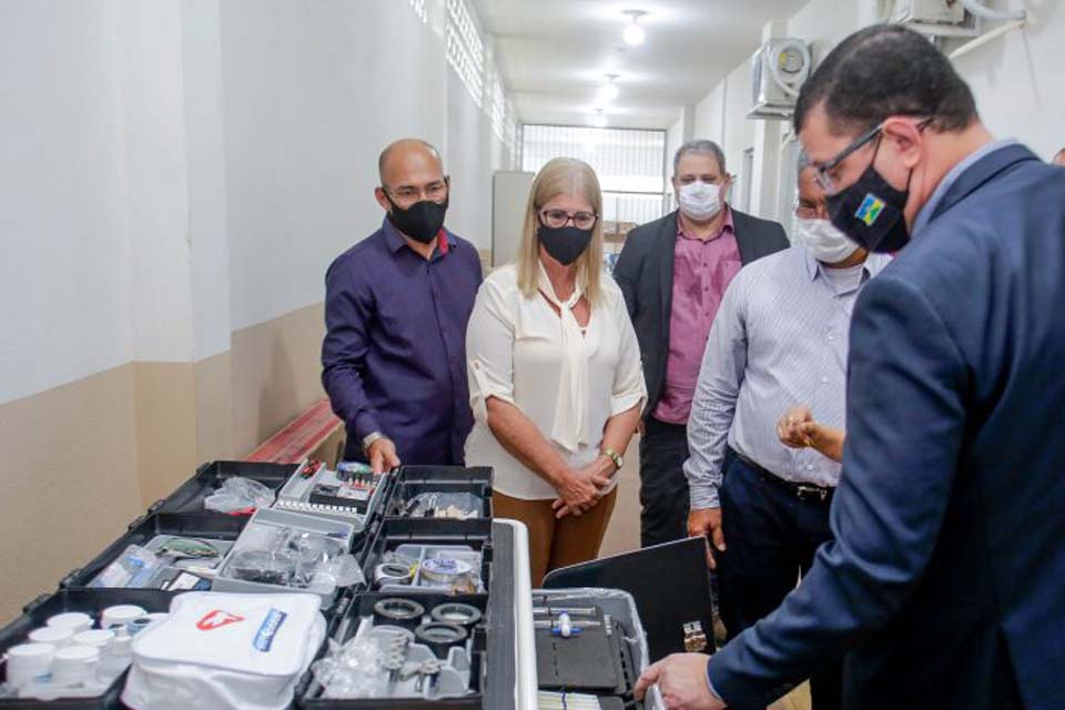 Capacitação vai preparar cerca de 400 professores da rede estadual para atuar em Laboratórios Didáticos Móveis