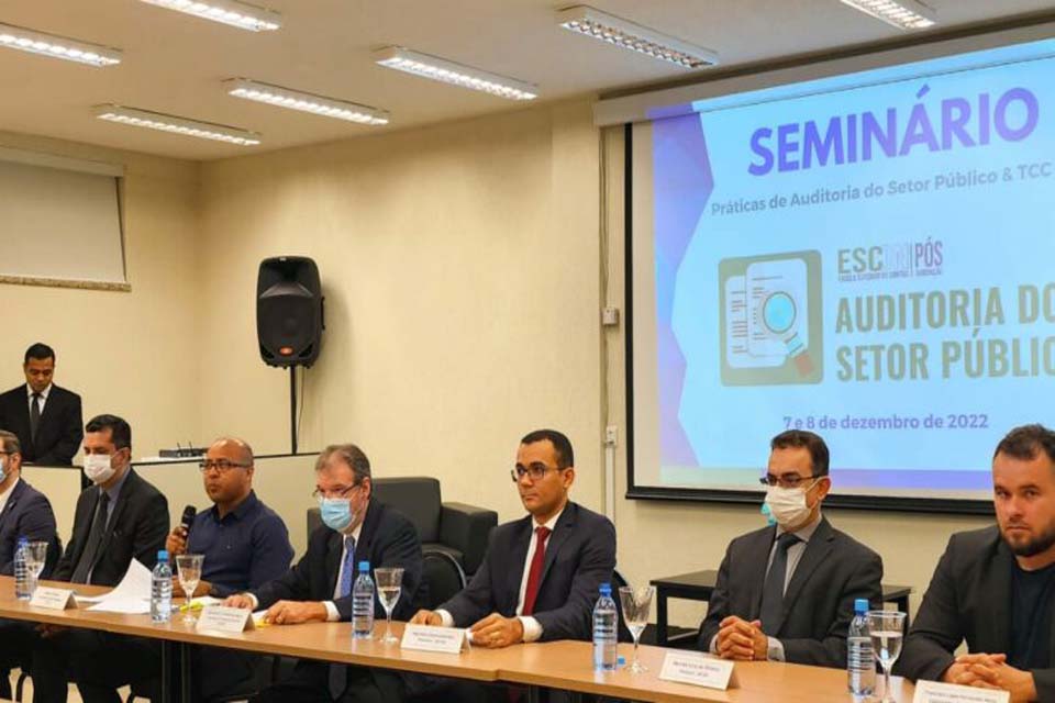 ESCon/TCE-RO realiza seminário de encerramento do curso de Pós-Graduação Lato Sensu em Auditoria do Setor Público