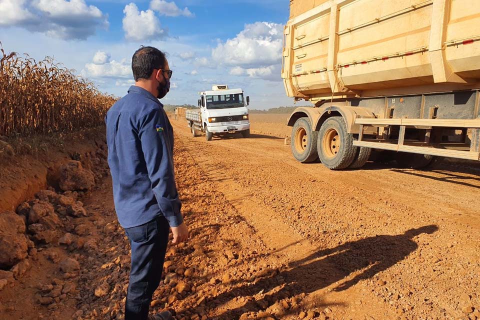 Obras de tapa-buraco avançam na RO-391, região Sul de Rondônia