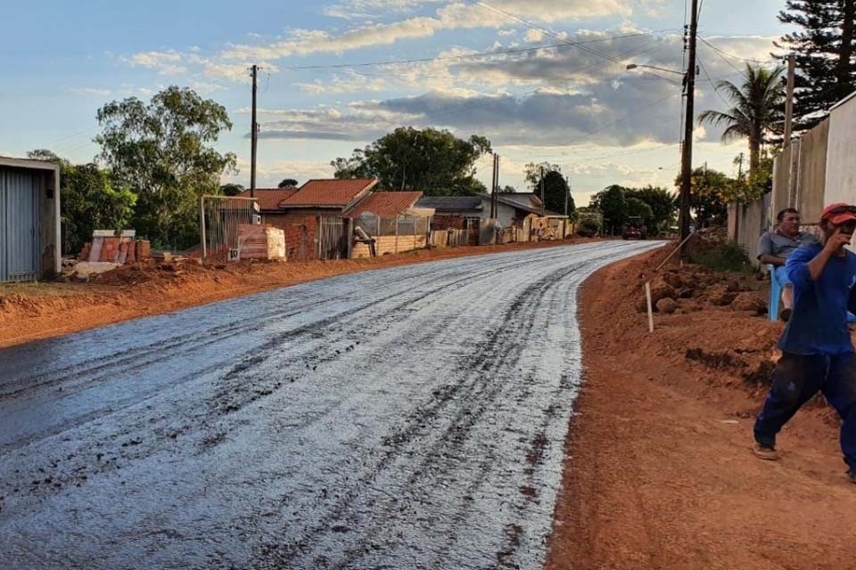 Asfalto na avenida 1° de Maio recomeça em segundo e maior trecho da via, veja cronograma