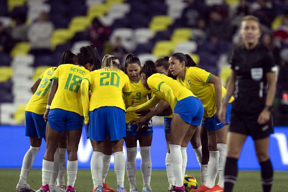 Governo adotará ponto facultativo em jogos da Seleção Feminina