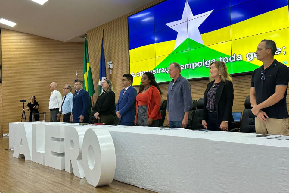 Sindicatos solicitam agilização da PEC da Transposição na Câmara dos Deputados durante audiência pública na ALE/RO