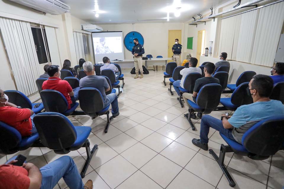 Condutores da frota oficial de Porto Velho recebem treinamento  