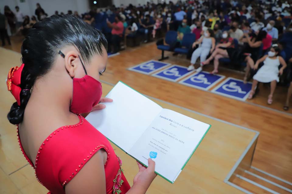 Projeto incentiva a leitura, escrita e produção de desenhos de alunos da rede municipal em Porto Velho