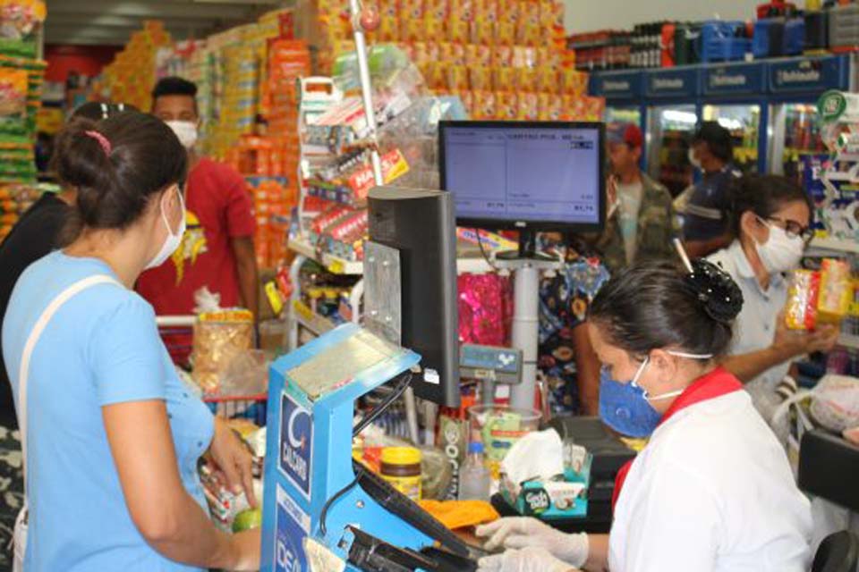 Procon Rondônia divulga informação e pede a população para não estocar alimentos