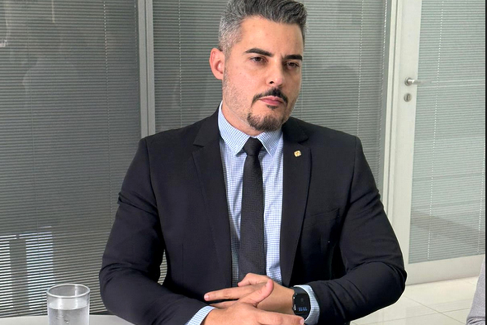 Thiago Flores enaltece união de parlamentares de Rondônia  para sustar resolução que eleva contas de energia