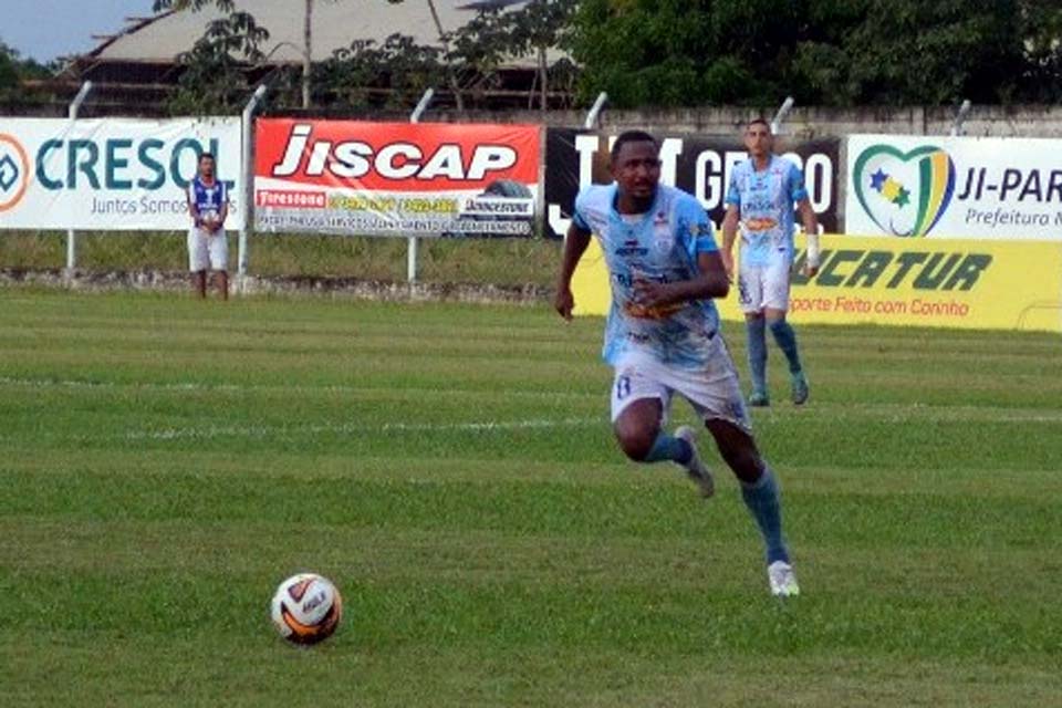 Porto Velho anuncia volta do volante Johnnatan