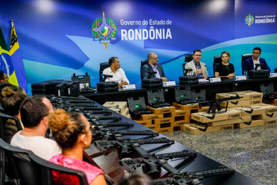 Sistema prisional de Rondônia recebe reforço de pistolas e fuzis modernos do Governo do Estado