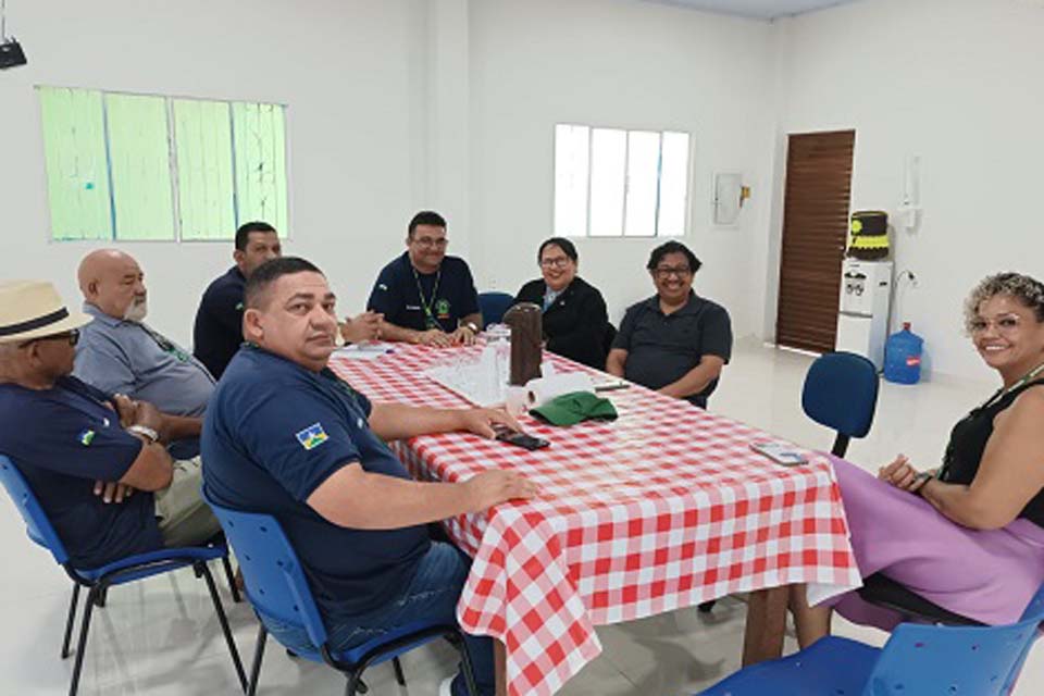 Representantes da Superintendência Regional do Trabalho e Emprego de Rondônia visita o SINTESV/RO