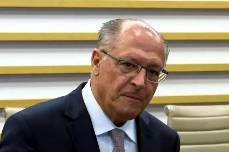 Alckmin diz que meta do governo é acabar com Imposto sobre Produtos Industrializados